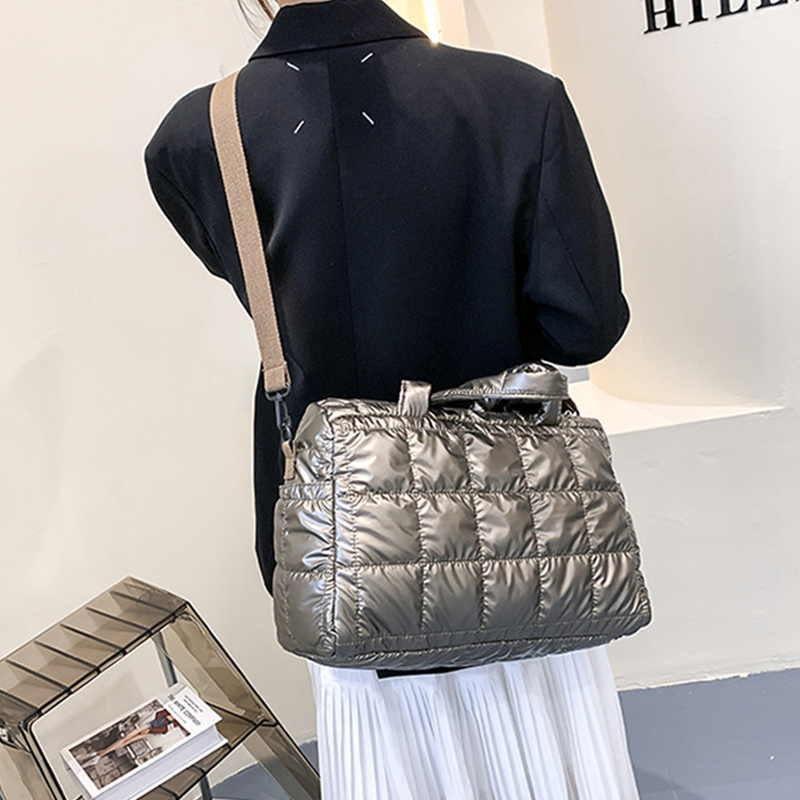 Space Pad Cotton Shoulder Bag  - Shoulder Bag Structured 评论和价格