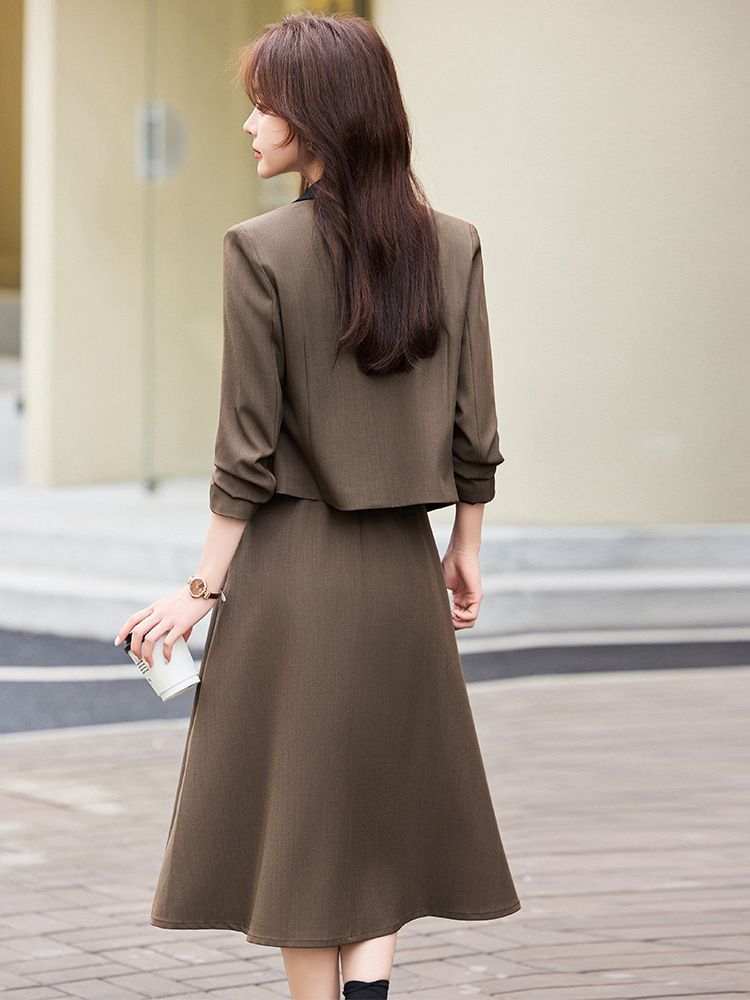 Gray short blazer for women, n - Women Formal Wear Shirt And Pant 评论和价格