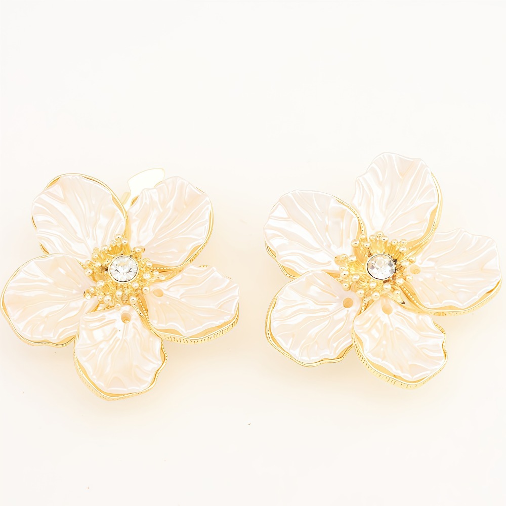 A Pair Vintage Petal Button Co - Women Formal Wear Shirts 评论和价格